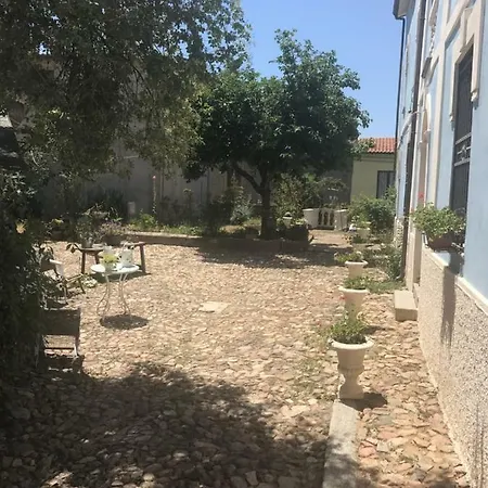 Vesta Guest house *